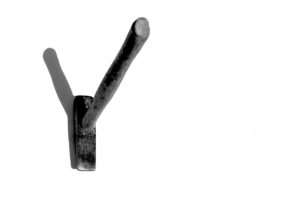 自立型高級家具のメリットと選び方は？